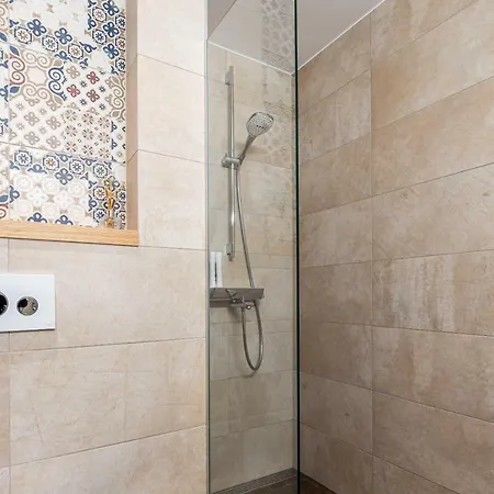 Best - Jahu Street Apartment