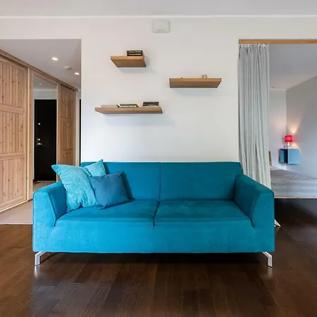Best - Jahu Street * Tallin